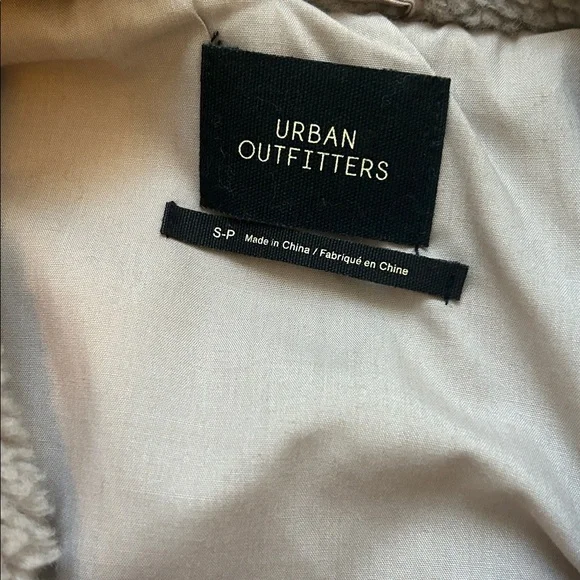 Urban Outfitters Jacket - Picture 2 of 5